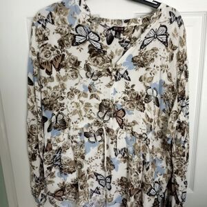 Iky me XL LngslvsButtrflyFloralPrintPocketsCord WaistV-neck100%RayonWomen'sTop.